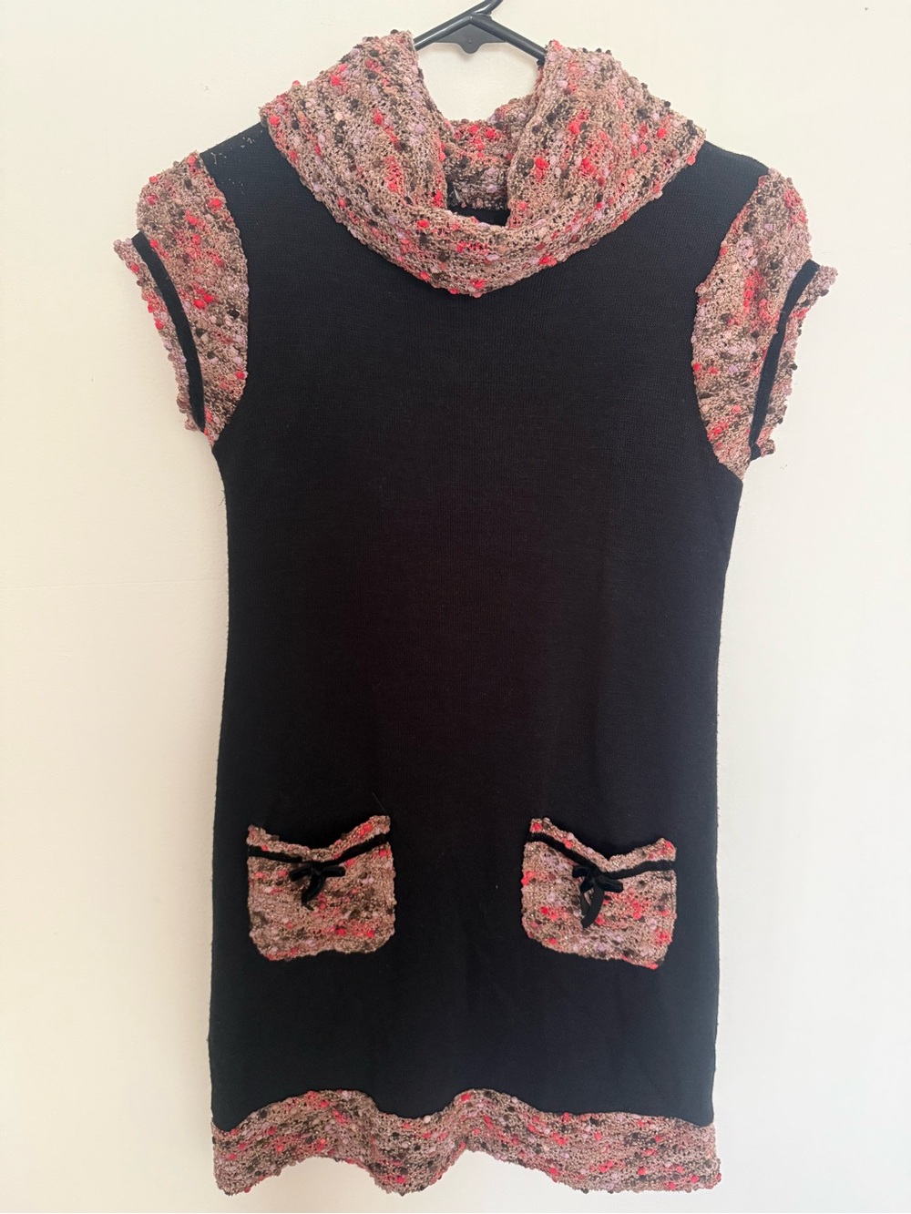 Black Knit Sleeveless Tunic with Pink Speckled Trim